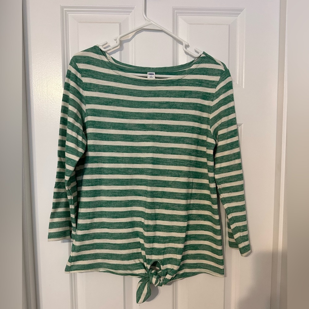 ☔️ NWOT!! Old Navy shirt